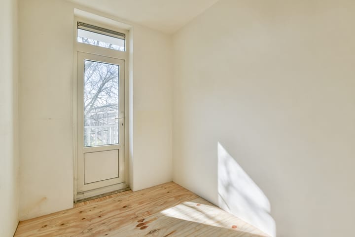 Foto 14 van Jan van Galenstraat 305-3