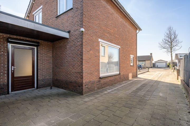 Photo 4 of Voorstraat 10