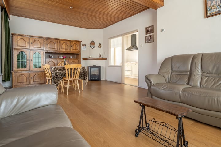 Photo 15 of Voorstraat 10