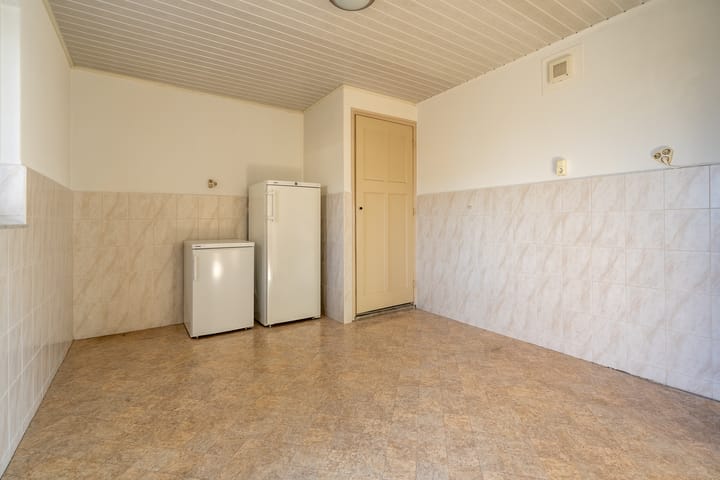 Photo 19 of Voorstraat 10