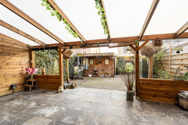 Foto 46 van Leuvenhorststraat 23