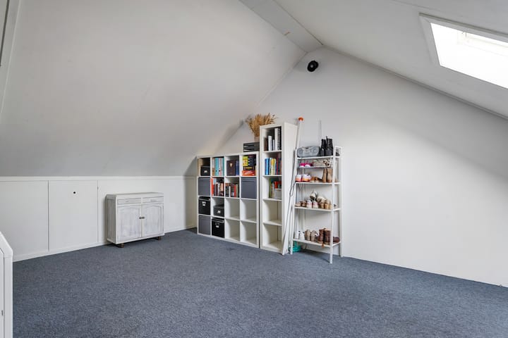 Photo 32 of Ondermaat 15-B