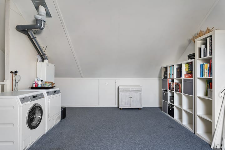 Photo 33 of Ondermaat 15-B