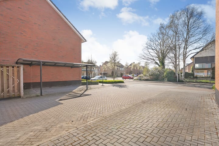 Photo 41 of Ondermaat 15-B