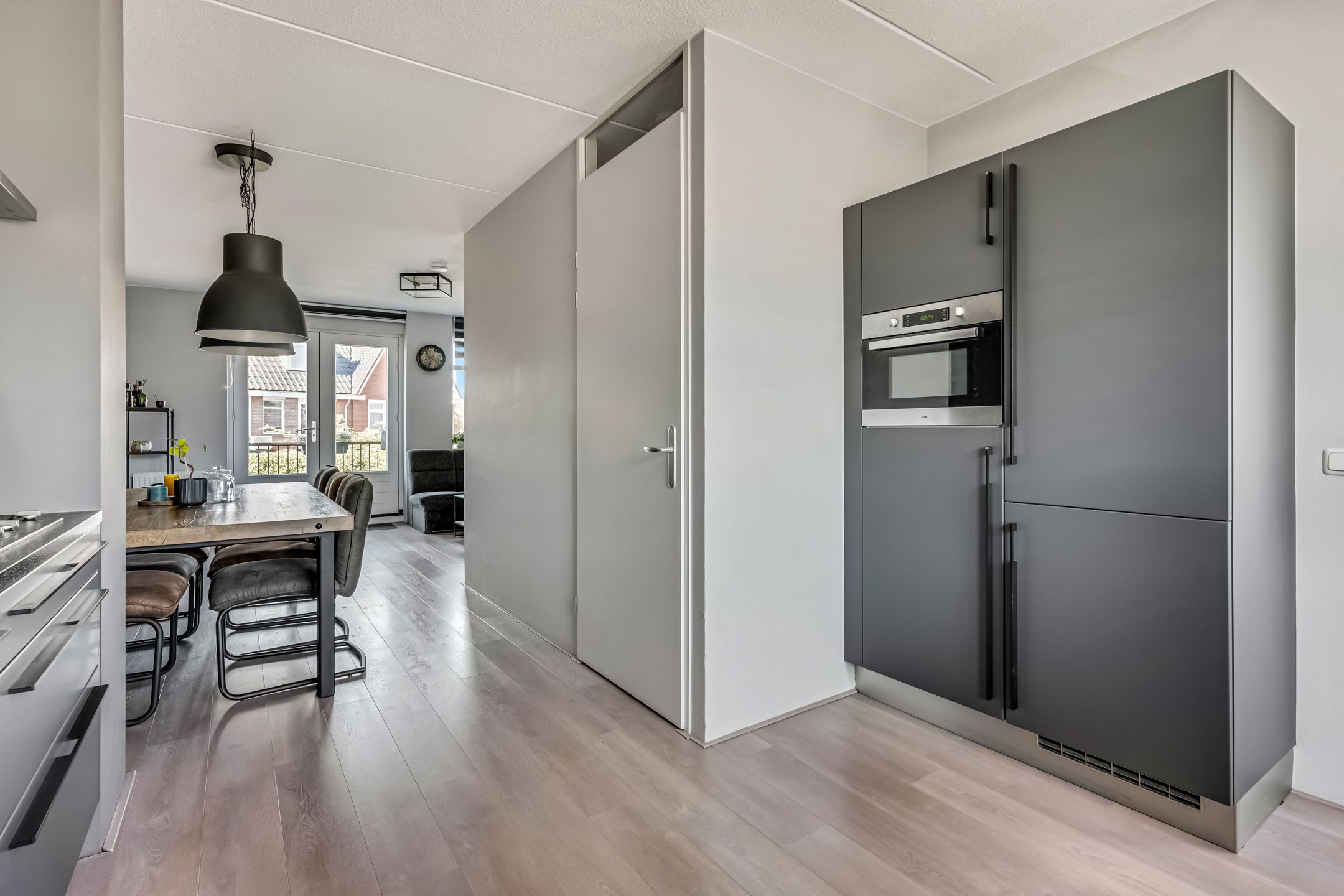 Foto 18 van Van Houtenlaan 12