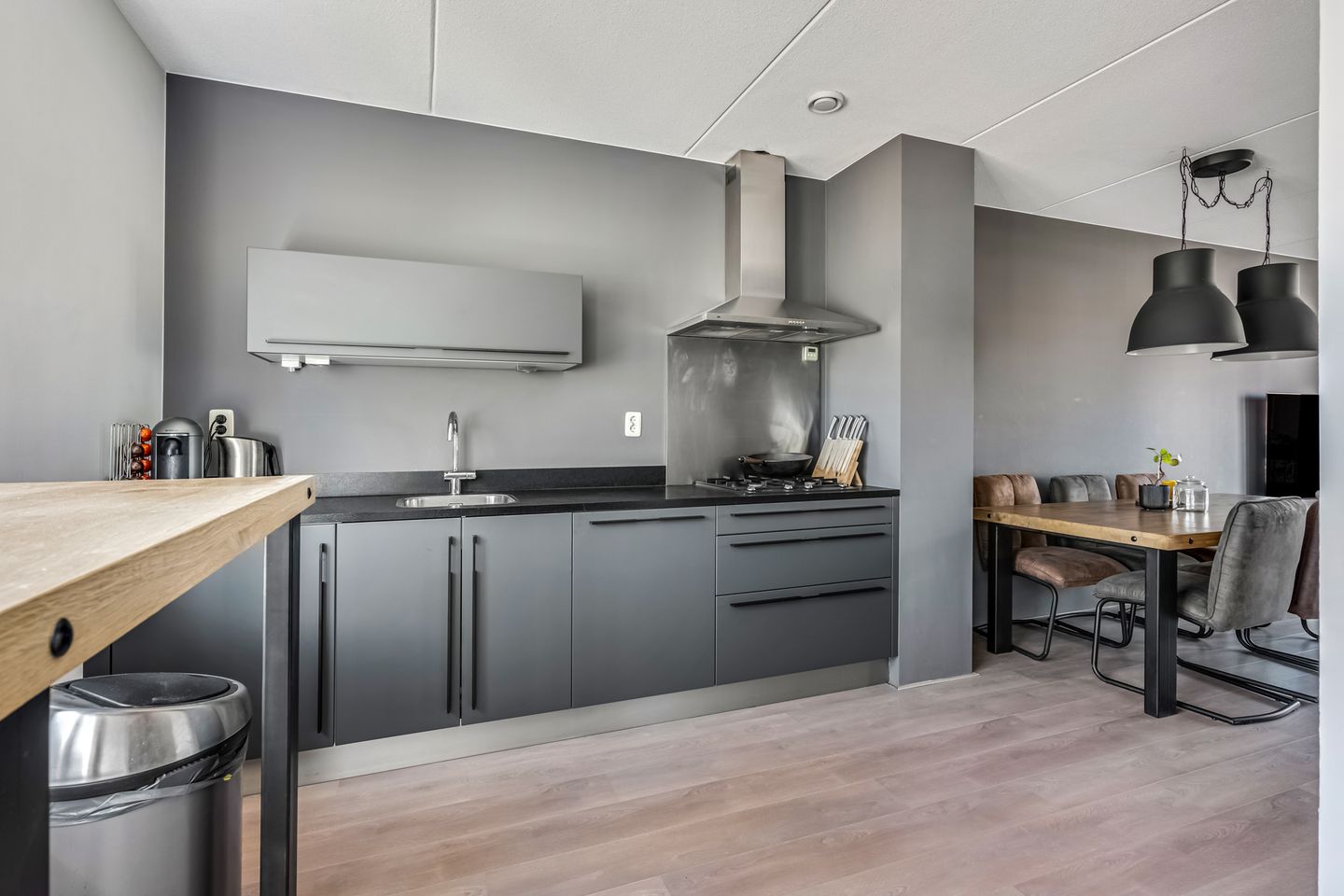 Foto 19 van Van Houtenlaan 12