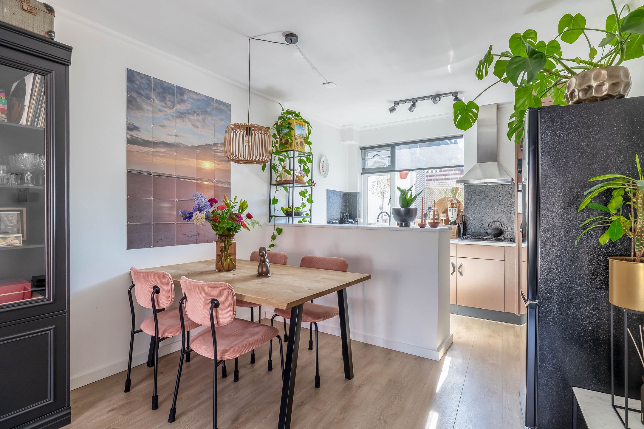 Photo 18 of Raam 216