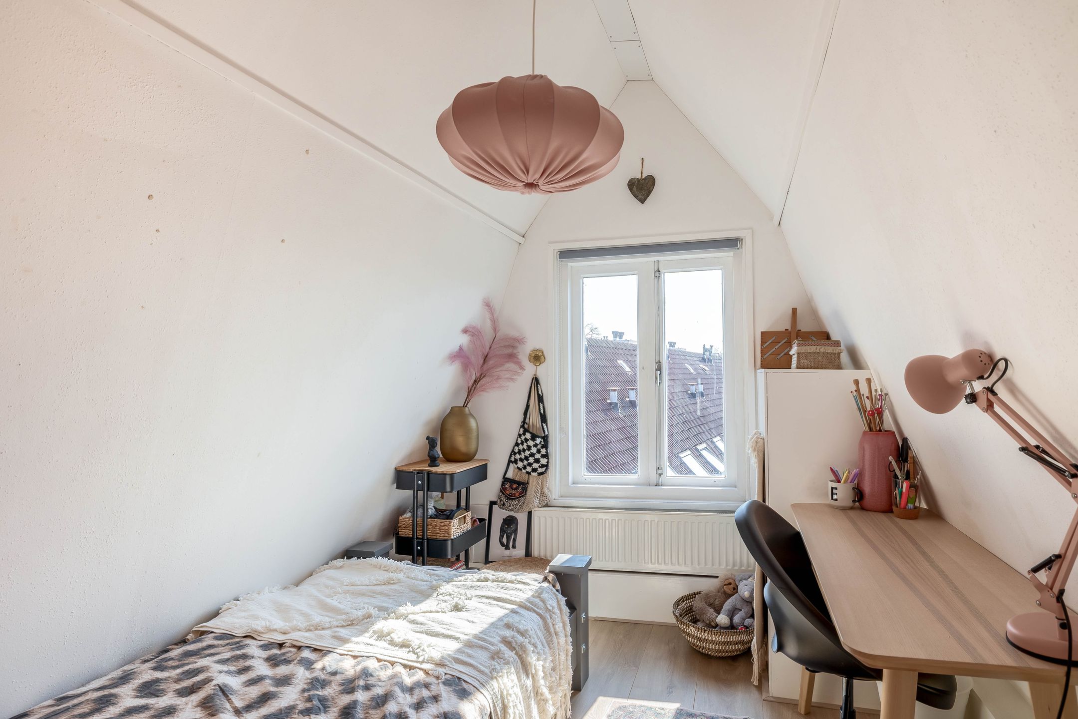 Photo 36 of Raam 216