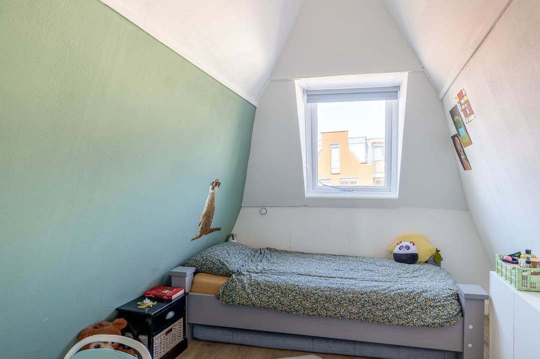 Photo 37 of Raam 216