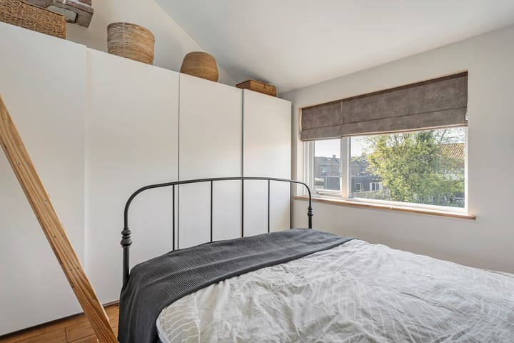 Foto 15 van Reinder Eikelboomstraat 8