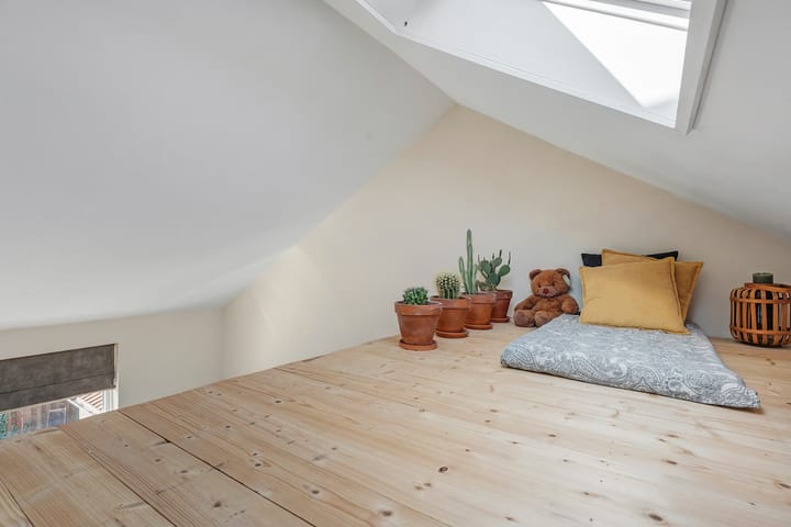 Foto 17 van Reinder Eikelboomstraat 8