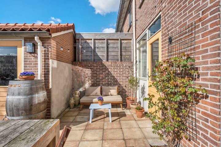 Foto 25 van Reinder Eikelboomstraat 8