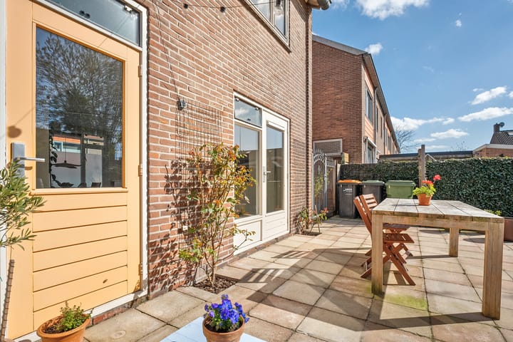 Foto 30 van Reinder Eikelboomstraat 8