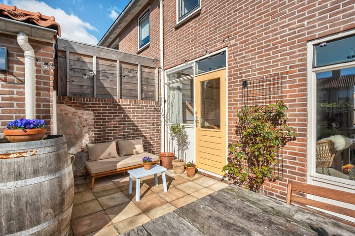 Foto 31 van Reinder Eikelboomstraat 8