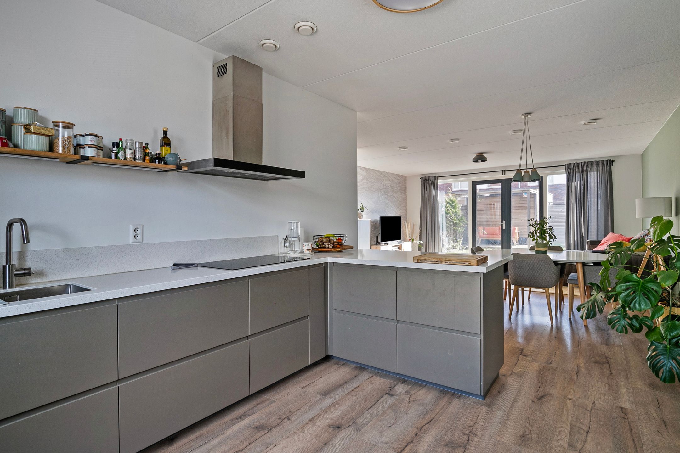 Foto 12 van Kometenstraat 12