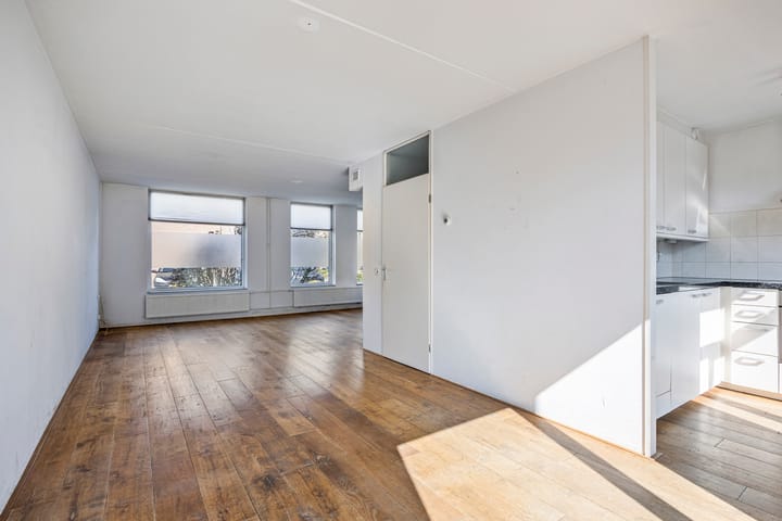 Foto 12 van Valkeniersingel 63