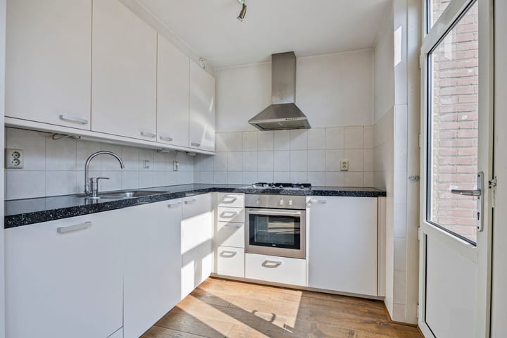 Foto 3 van Valkeniersingel 63