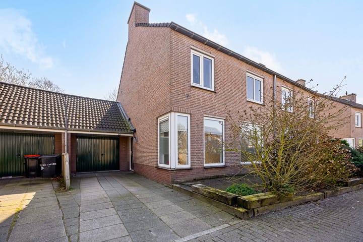 Foto 33 van Valkeniersingel 63