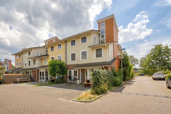 Foto 1 van Ok Formenoystraat 1