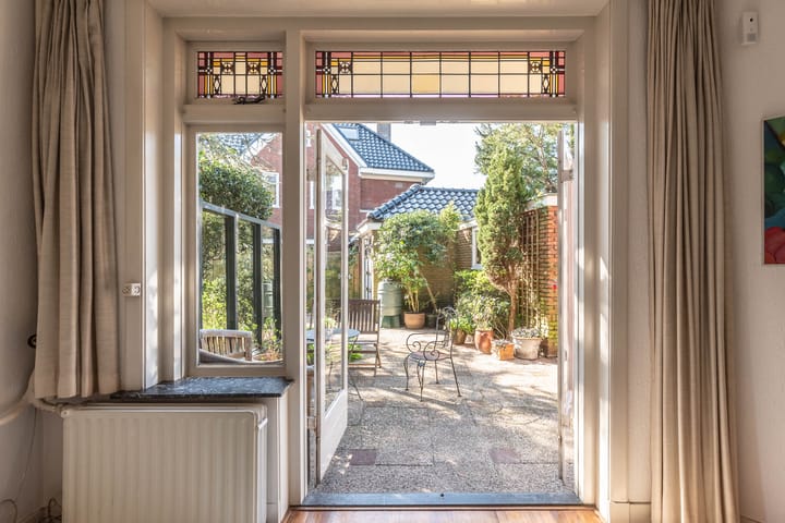 Foto 13 van Mahlerlaan 8