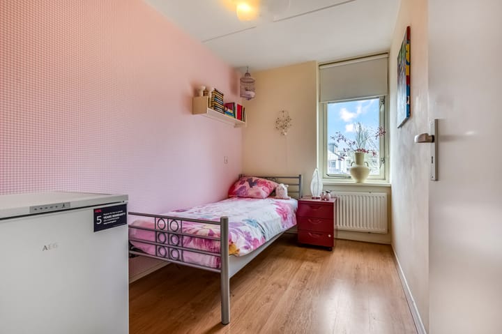 Photo 23 of Vogelwikke 23