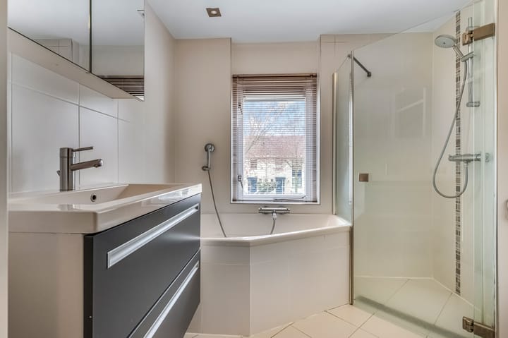 Photo 27 of Vogelwikke 23