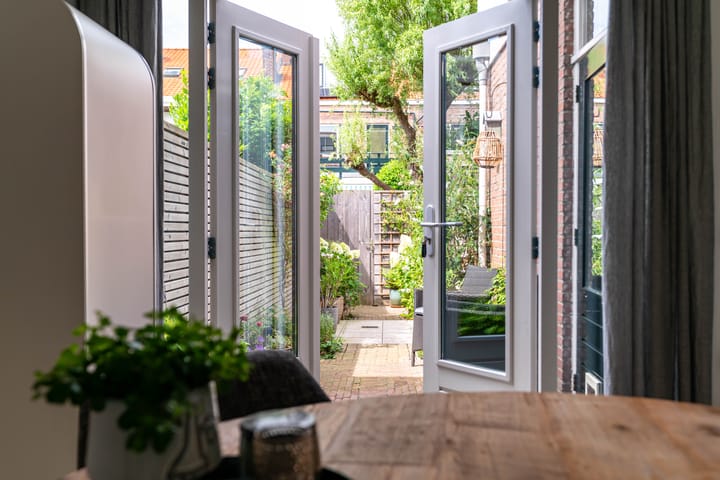 Foto 25 van De Vriesstraat 60