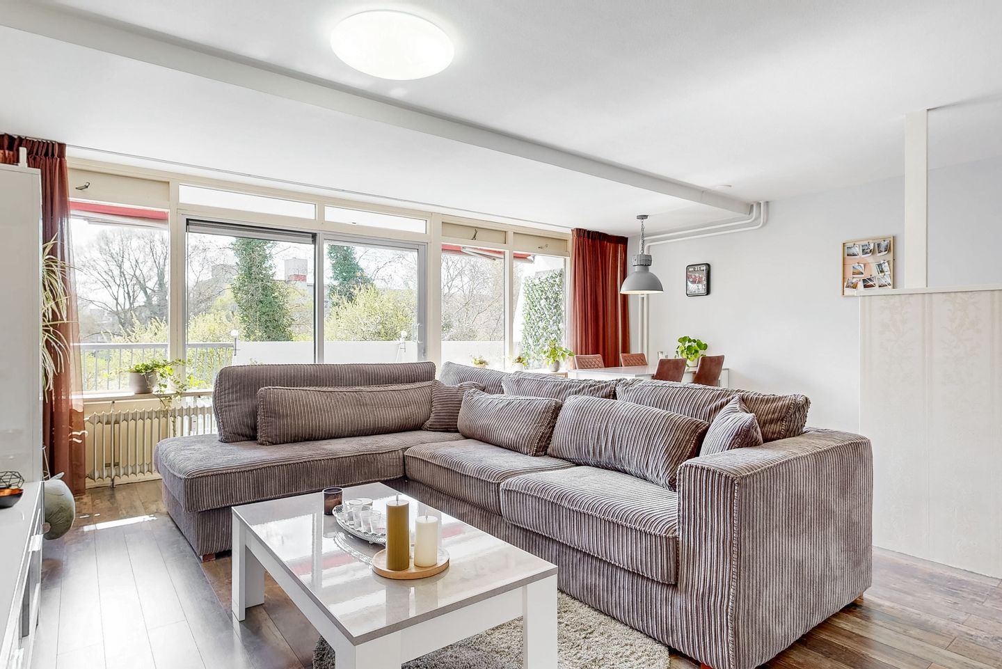 Foto 10 van Stadzicht 77