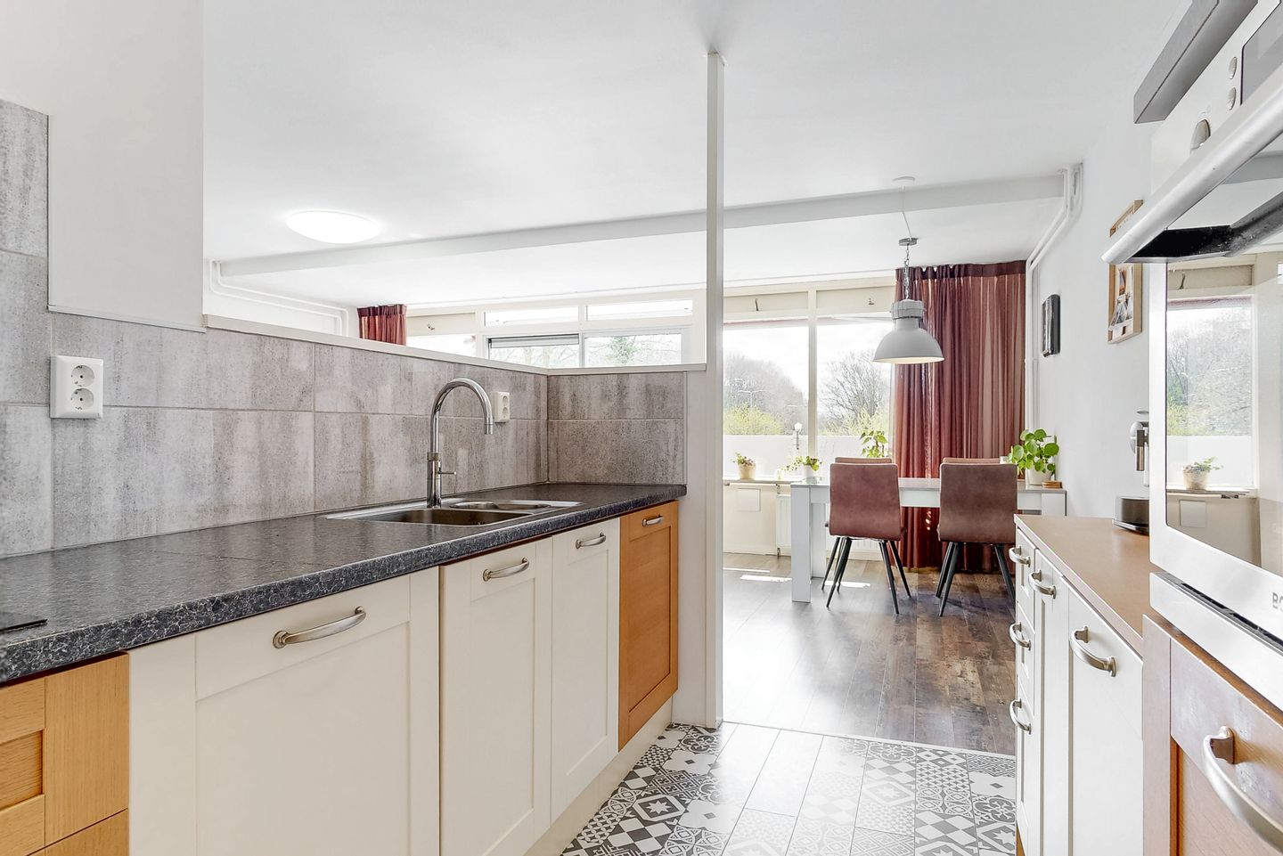 Foto 19 van Stadzicht 77