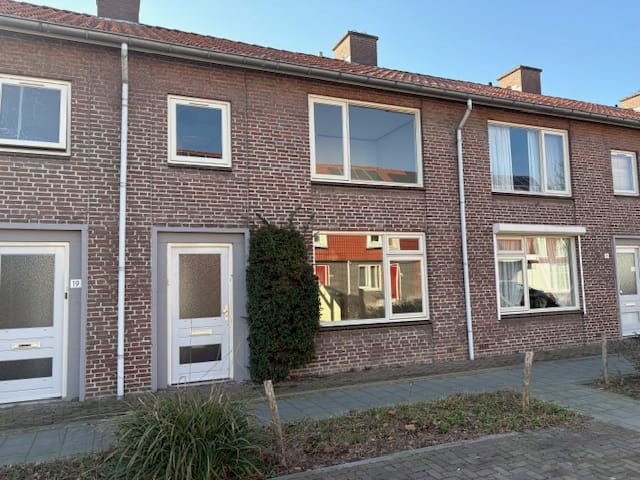 Foto 6 van Bisonstraat 17