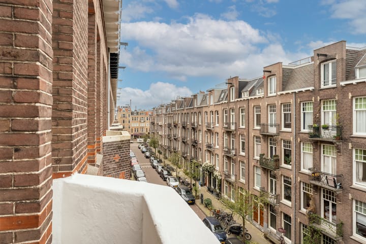 Foto 9 van Valeriusstraat 233-3