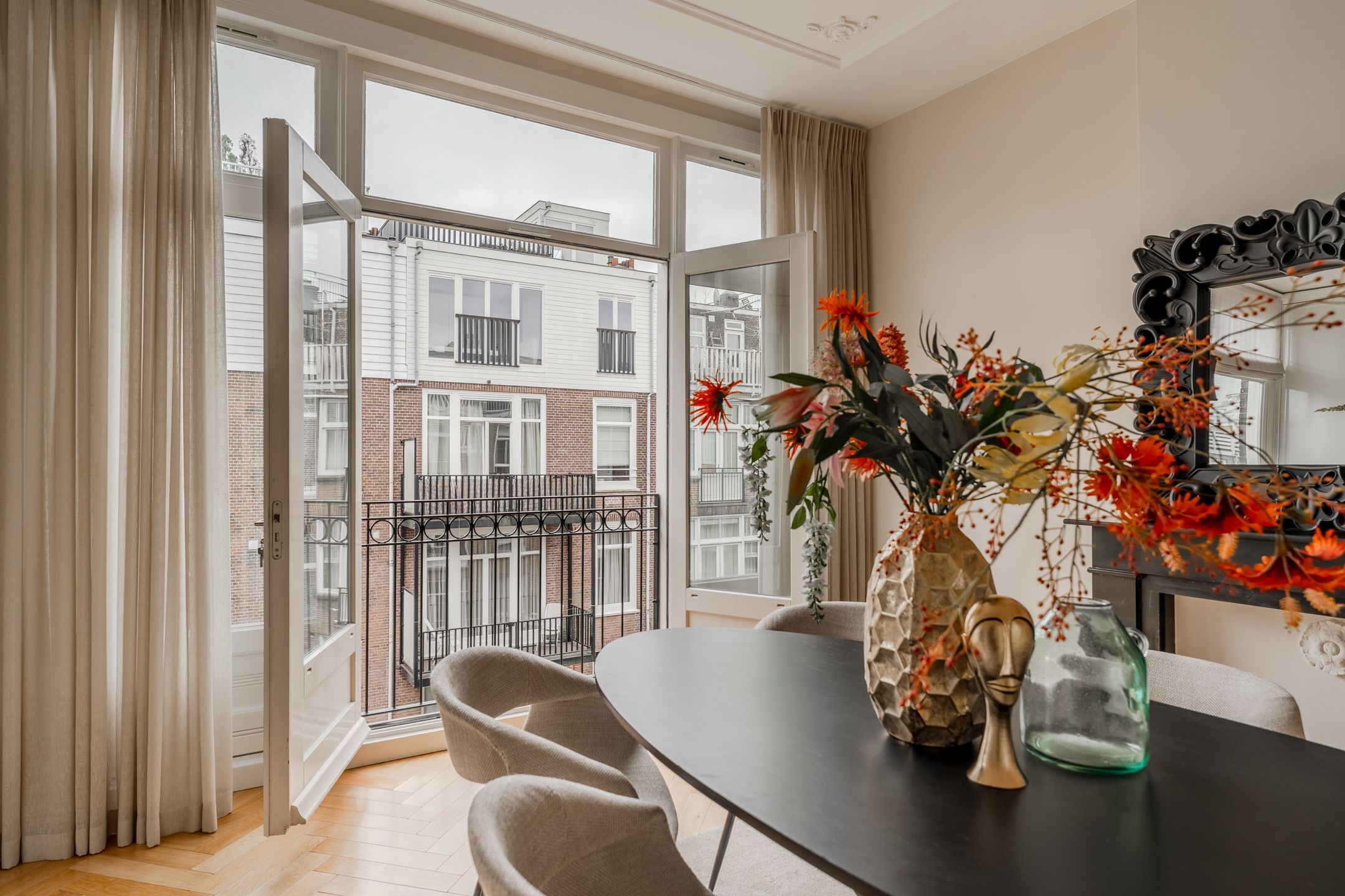 Foto 27 van Valeriusstraat 233-3