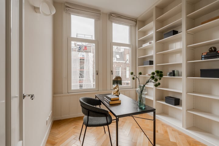 Foto 29 van Valeriusstraat 233-3