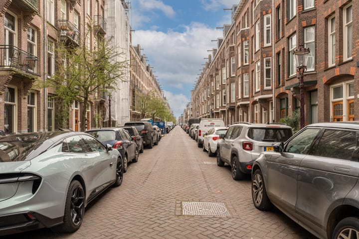 Foto 57 van Valeriusstraat 233-3