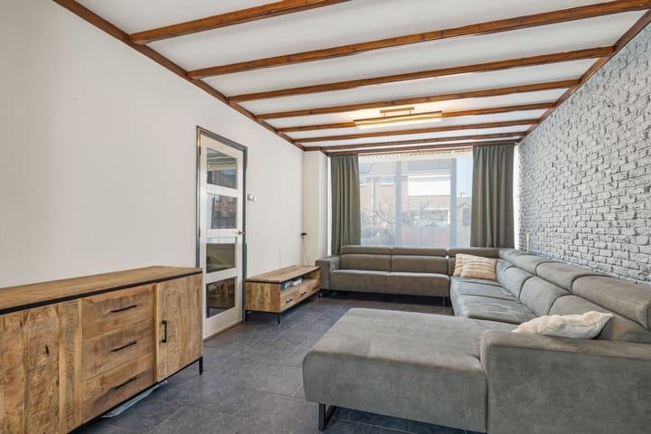 Foto 3 van Resedastraat 1