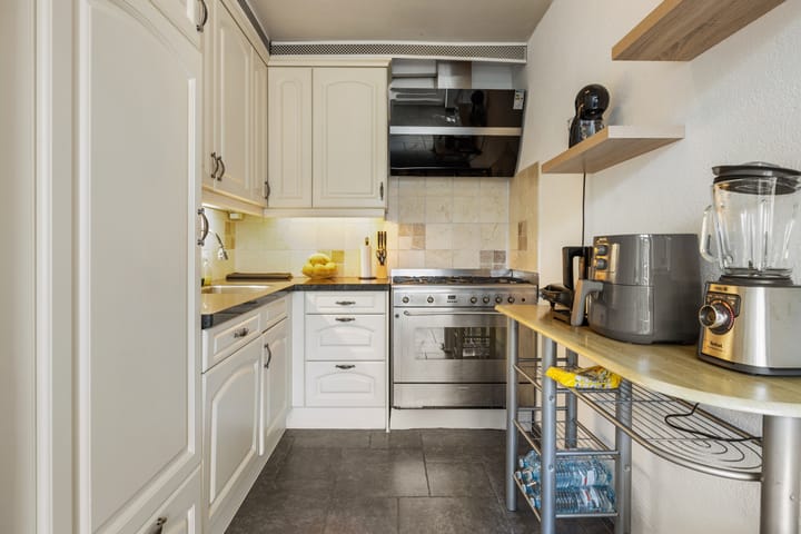 Foto 9 van Resedastraat 1