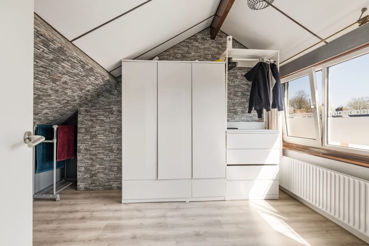 Foto 20 van Resedastraat 1