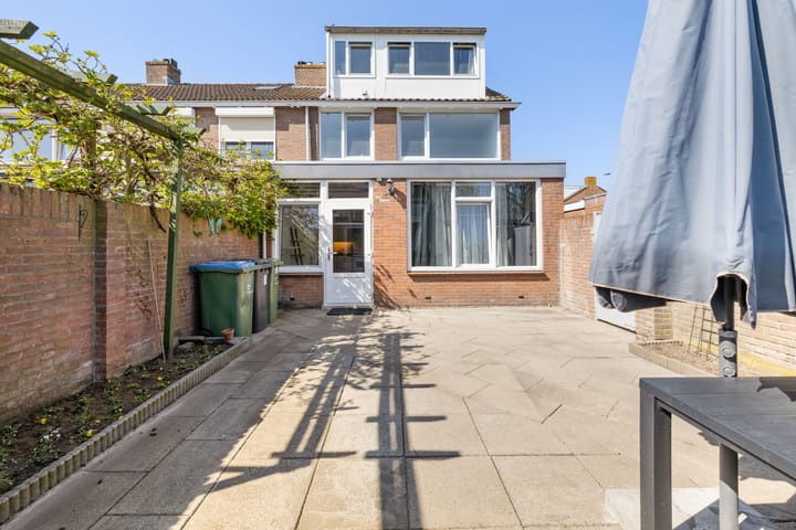 Foto 28 van Resedastraat 1