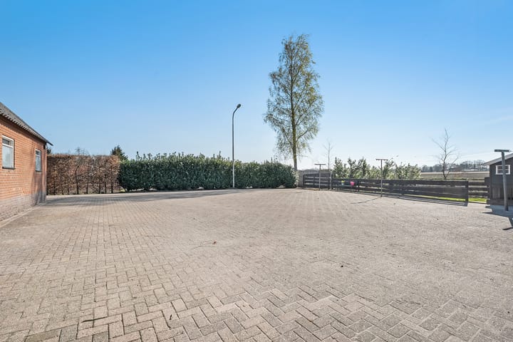 Foto 54 van Evenboersweg 50