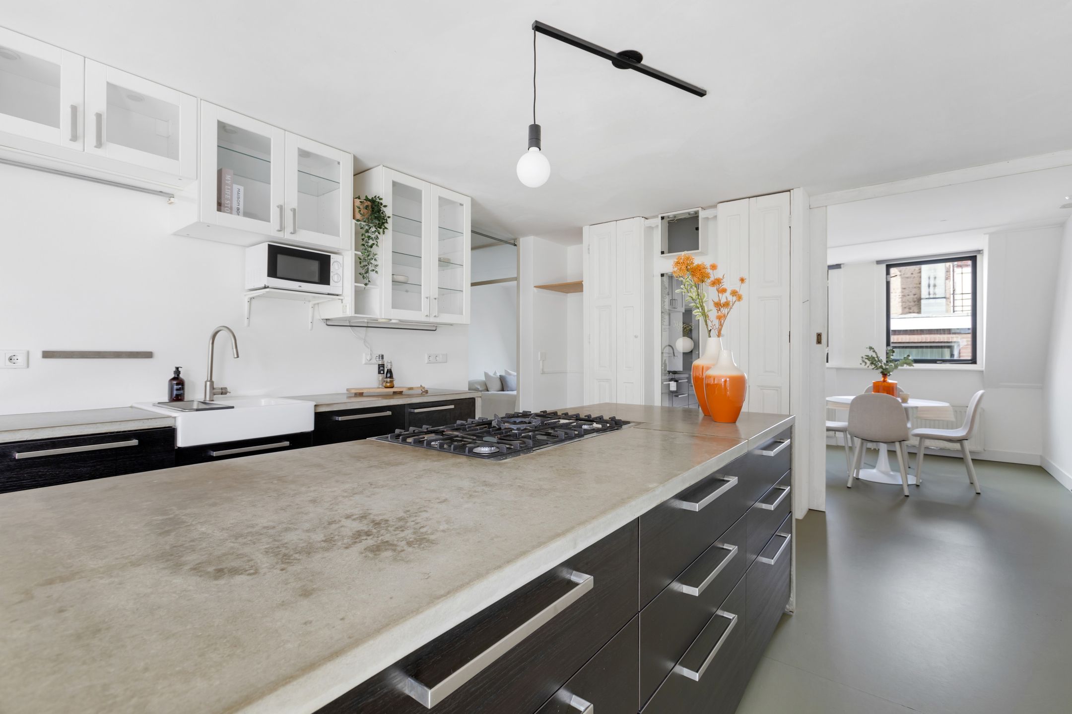 Foto 12 van Oudezijds Armsteeg 4-F