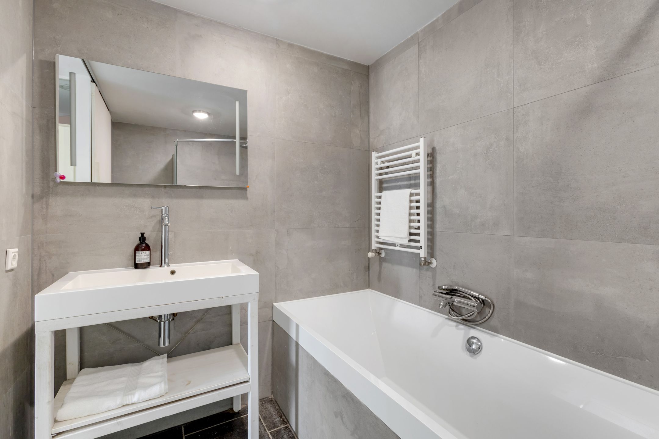 Foto 21 van Oudezijds Armsteeg 4-F