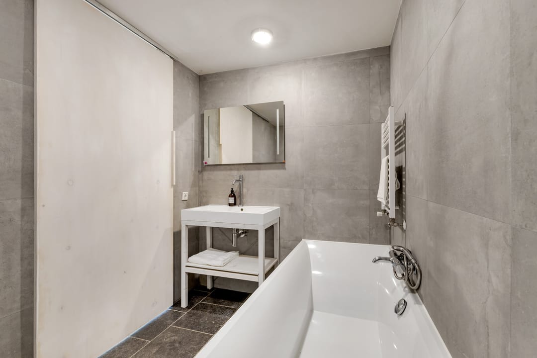 Foto 22 van Oudezijds Armsteeg 4-F