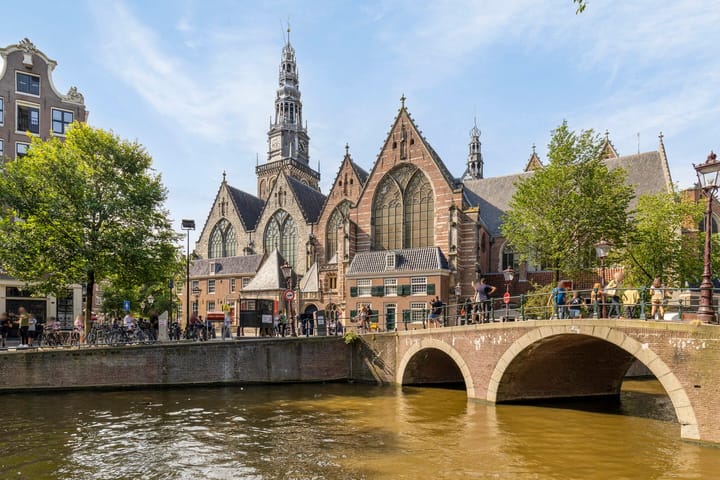 Foto 39 van Oudezijds Armsteeg 4-F