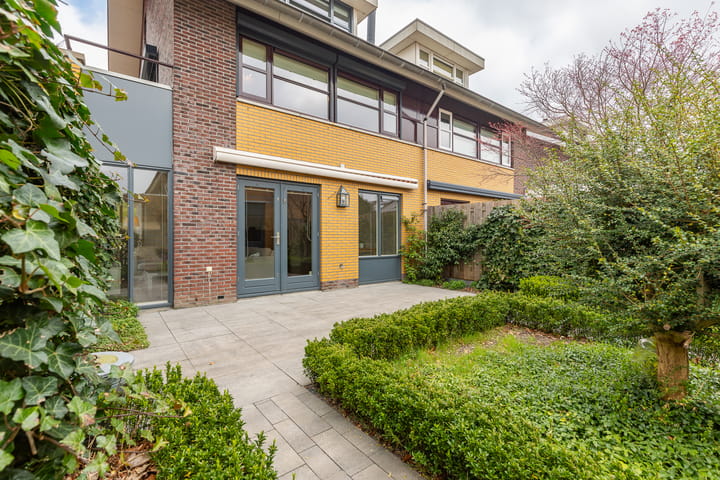 Foto 25 van Herfststraat 18