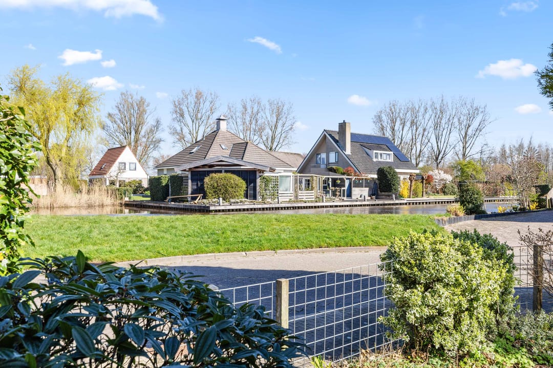 Photo 43 of De Pream 14