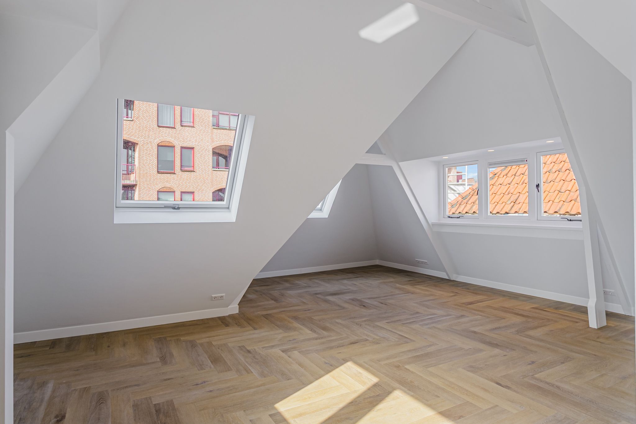 Photo 9 of Landstraat 8-C