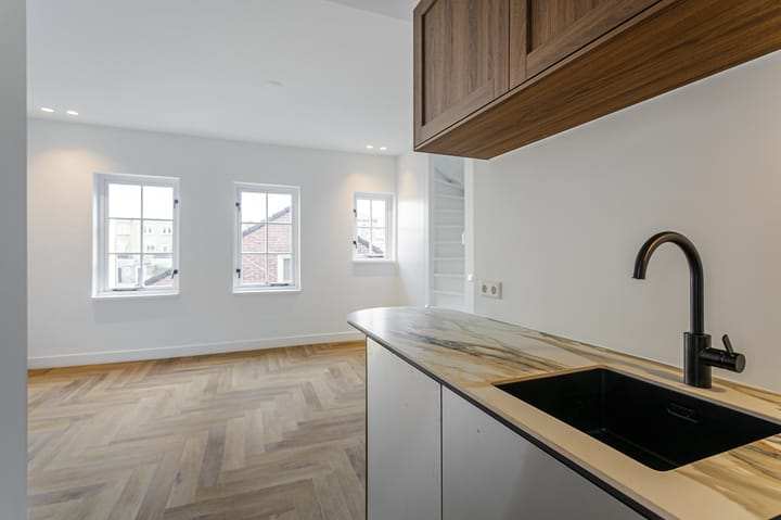 Foto 8 van Landstraat 8-B