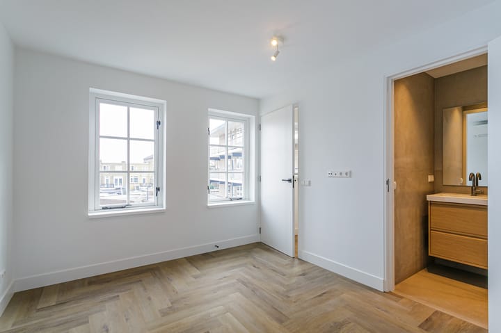 Foto 19 van Landstraat 8-B