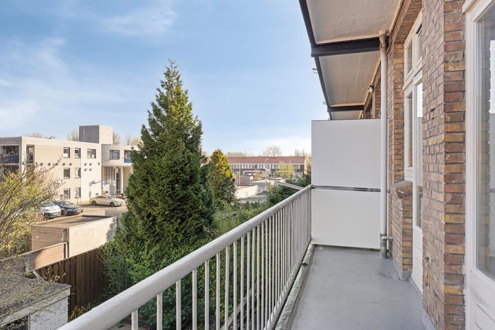 Foto 27 van Johan de Wittlaan 153