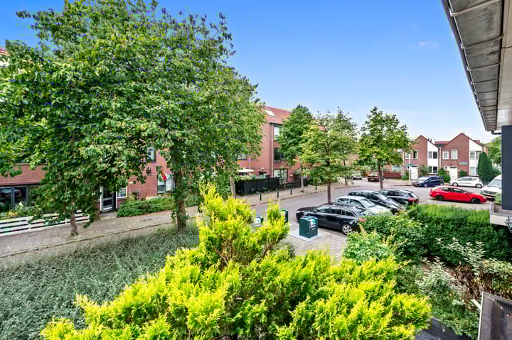 Foto 28 van Jules Massenetstraat 144